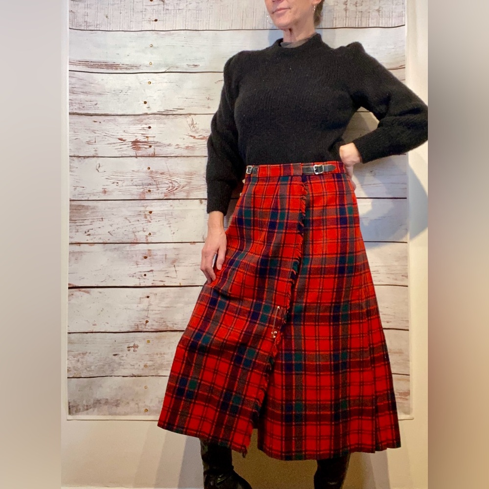 Vintage • Laird-Portch Pure Wool Tartan Plaid Fringed Kilt Skirt XL